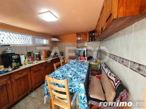 Casa de vanzare cu 6 camere in drumul spre Paltinis - imagine 6