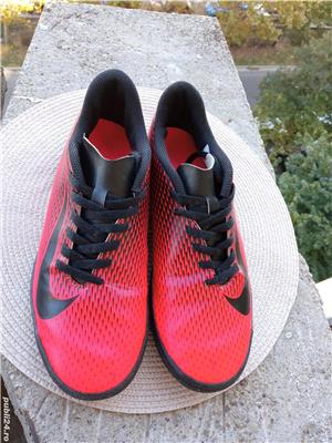 Adidasi sala Nike Bravata II, Turfy, mar. 39, UK 6 (24.5 cm)  Vietnam. - imagine 6