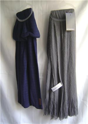 Lot esarfă/fular cu etichetă