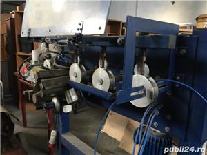 Utilaj Lipit plasa pe coltare - imagine 3