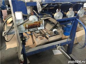 Utilaj Lipit plasa pe coltare - imagine 4