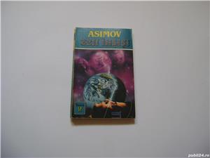 Zeii însisi - de Isaac Asimov