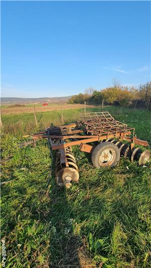 vând tractor, plug, disc, cositoare(pachet) - imagine 10