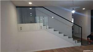 Balustradă din sticlă securizată cu mână curentă