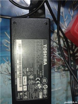 transformator/alimentator 220V la 19V 3,95A - imagine 3