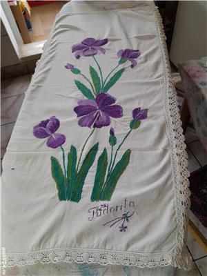 Șervet vintange cu Iris Semnătura bunicii