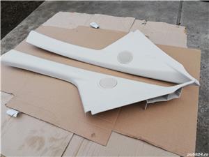 Ornament/ capitonaj stalpi fata ford ka mk2