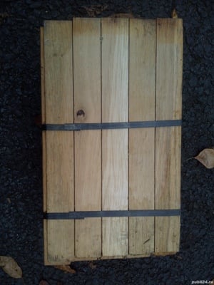 Parchet uscat din lemn de stejar