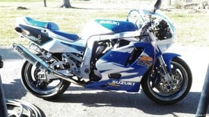 PIESE suzuki gsxr 750   ulei   lichid - imagine 1