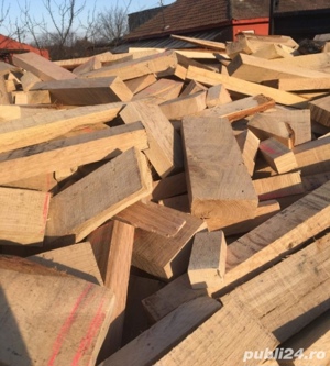 Lemne si deșeuri foc USCATE