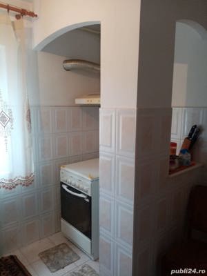 Vând apartament cu 3 camere decomandat - imagine 3