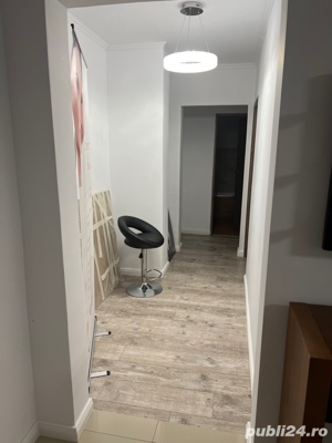Inchiriez posturi/angajez  in Salon de infrumusetare! - imagine 7