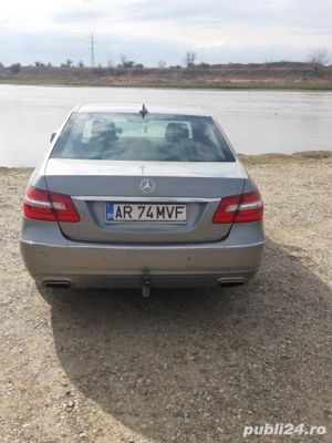 Mercedes E class  - imagine 7