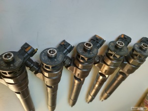 0445110546 166007885R 0986435273 ­A6220700087 Bosch Injector Mercedes 1.6 CDI / Nissan/ Renault 1.6 