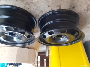 Vand 3 genti tabla simple ptr Skoda Octavia 1Golf,Seat,Wolsvagensau cu cauciucuri vara 195/65/15 - imagine 4