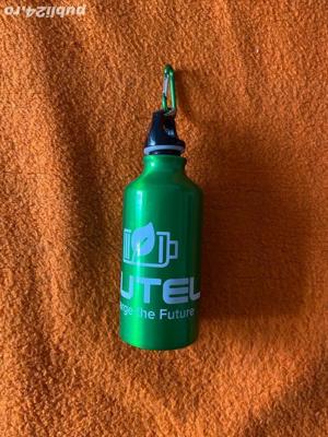 Recipient inox pentru birou sau sport