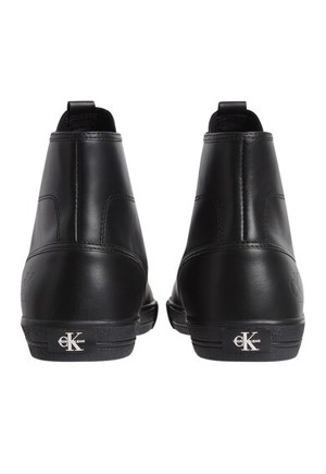 Pantofi sport inalti de piele 41