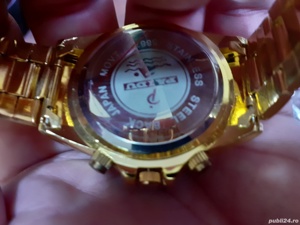 Ceas cu quartz  - imagine 3