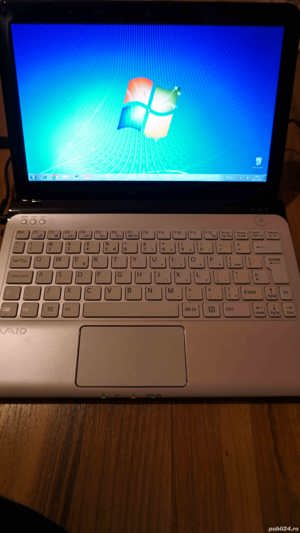 Laptop Sony Vaio, model SVE1112M1EW