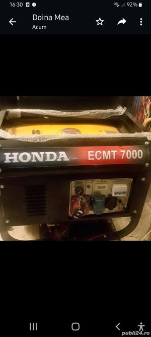 vînd generator Honda 