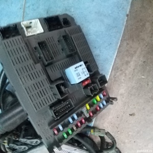 Cutie cu siguranțe pentru Citroen C8  - imagine 6