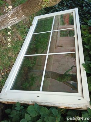 Vând ușă PVC cu geam termopan