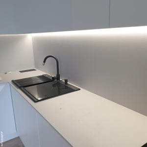 Montez,obiecte sanitare, electrice, baterii