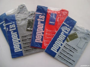 Tricouri noi pentru copii (mărime 122/128)