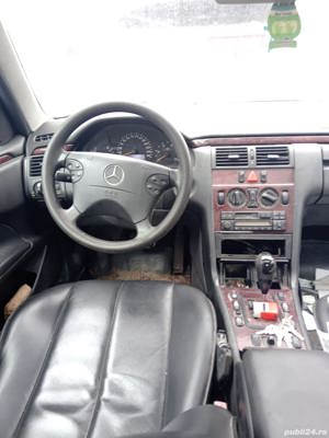 Dezmembrez Mercedes Benz E200/220 2.2 CDI/2.0 Kompresor benzină, berlină/breakani 2000  - imagine 6