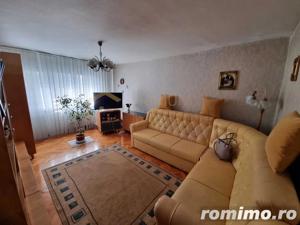 ARADULUI - ETAJ 3 - BLOC IZOLAT - 3 camere - decomandat - centrala proprie - clima - BOXA - imagine 2