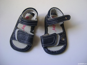 Sandale mărime 20