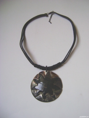 Colier cu pandantiv paua shell