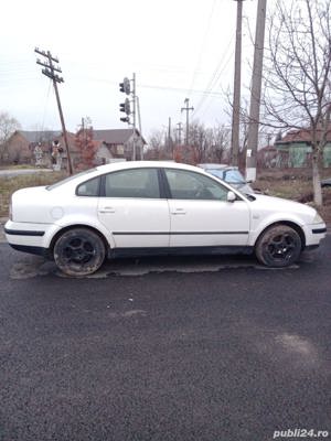 Dezmembrez Volkswagen Passat B5/B5.5 berlină/Kombi 1.6i/1.9 tdi ani 1999/2003 - imagine 3