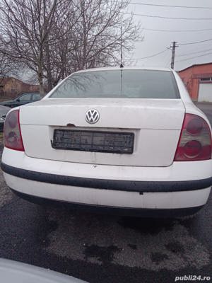 Dezmembrez Volkswagen Passat B5/5.5 1.6i/1.9 tdi an 1999/2003.        