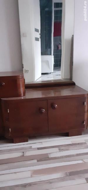 Vand oglinda cu vitrina din lemn de nuc  - imagine 5