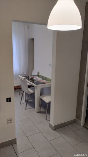 Închiriez apartament central in regim hotelier cu doua camere  - imagine 3