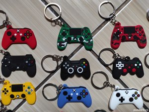Brelocuri controllere gaming 20RON pentru 2 buc produse noi  - imagine 2