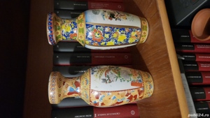 Vaze vechi din portelan ,China - imagine 9