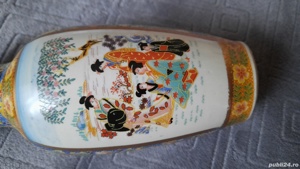 Vaze vechi din portelan ,China - imagine 2