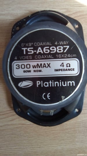 difuzor auto 4 cai putere maxima 300 W, putere nominala 60 W