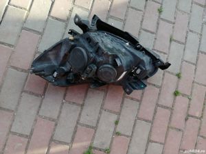 Vând far dreapta reno clio 3