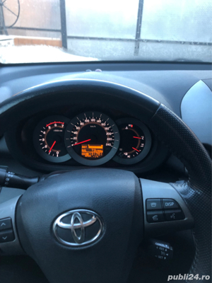 Toyota RAV 4  - imagine 10 Toyota RAV 4  - imagine 10