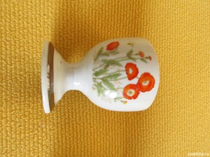 Set 4 suporturi pentru ou, imprimate cu motive florale - imagine 2