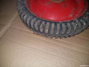 2 roti originale vechi,roti KART vechi cu pedale din perioada Comunista - imagine 4