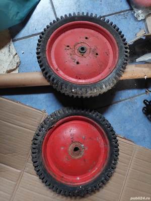 2 roti originale vechi,roti KART vechi cu pedale din perioada Comunista - imagine 7