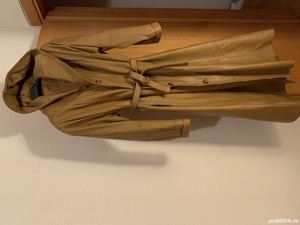 Mantou piele cu gluga, superb !