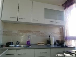 apartament 1 camera in Lipovei , langa posta - imagine 3