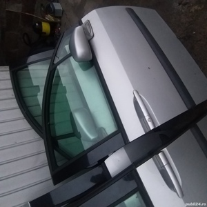 Ușă dreapta față și ușă dreapta spate pentru  Citroen  C8 și  Peugeot 