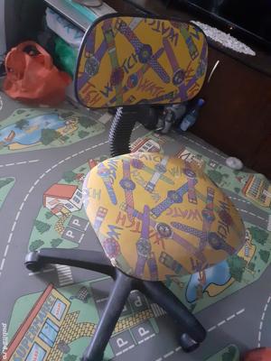 Scaun birou de copil cu roți   - imagine 2