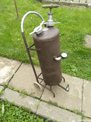 pompa zugrav  - imagine 2